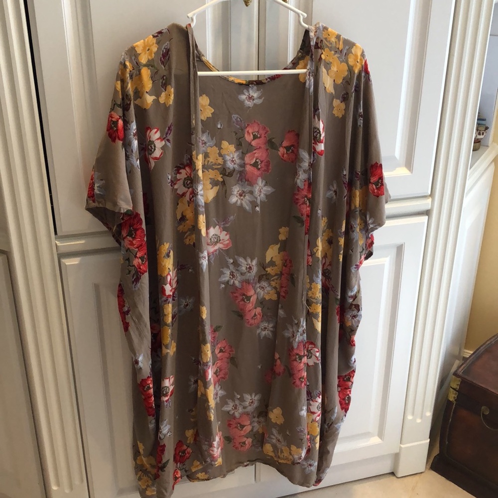 💐Stunning Floral Open Front Caftan - Wear over everything!